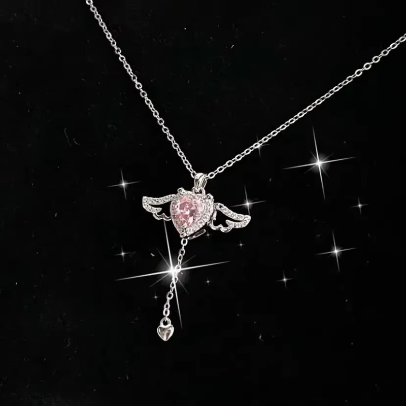 Collar de Corazón y Alas de Ángel